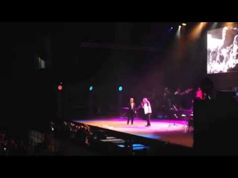 VICTOR MANUEL & ROSENDO - La Canción de la Esperanza @Palacio de Deportes de la Comunidad de Madrid