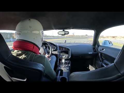 A Lap of Zandvoort in an Audi R8 V10