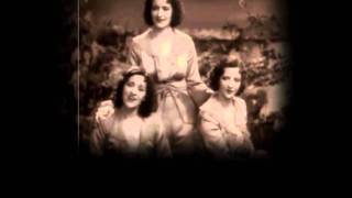 The Boswell Sisters - Between the devil and the deep blue sea (1932).wmv
