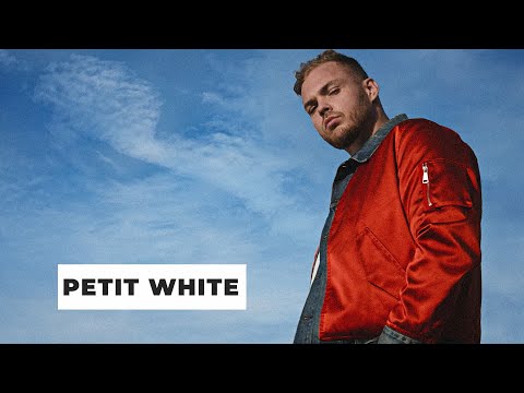 Rémy - Petit White (Lyrics Vidéo officielle) © Rémy