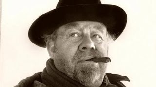 Burl Ives (Song: Grandfather's Clock)