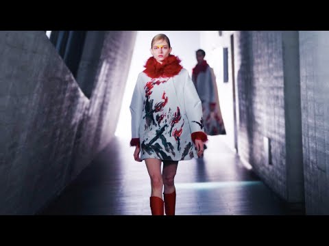 Shiatzy Chen Fall/Winter 2022/23 Paris