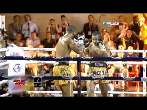 Yodsaenklai Fairtex vs Cosmo Alexandre / Kings Birthday 2010