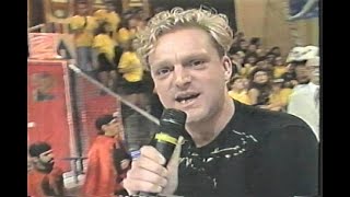 Download lagu Grupo Erasure no Show do Mallandro ano 1991 Música 'Blue Savannah'✅ mp3