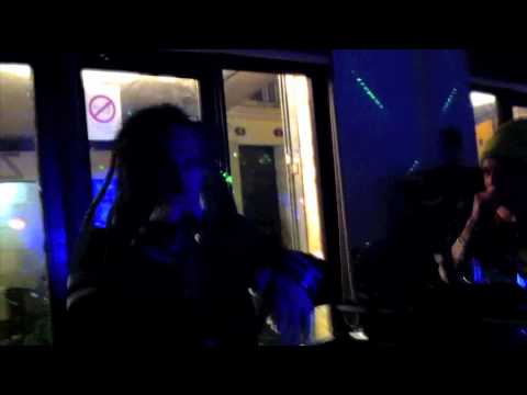 **RYAL SELAH LIVE** (ZIK CAFE AVRIL 2012)