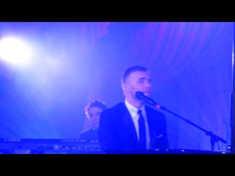 Gary Barlow - A Million Love Songs (HD) - St John At Hackney - 19.11.13