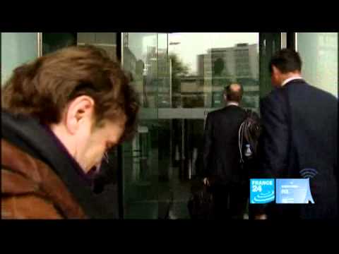 NATIONAL PRESS REVIEW 10/10/2011