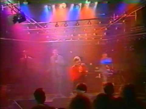 Erasure It Doesn't Have To Be Like That + Victim Of Love Live (Daily News Cafe)