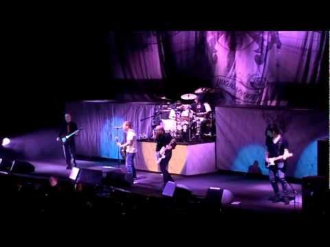 Stone Sour - Hesitate at The Palace of Auburn Hills (Detroit)  2/5/11 (Great Quality)