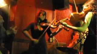 The Newish Klezmer Band ~ Dem Trisker Rebbin's Chosid