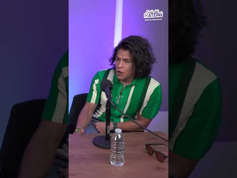 Jason Sudeikis Tackles Women's Soccer in 'Ted Lasso' Season 4 First Look | THR News