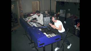 Underworld - Little Speaker Live Jam (Lemonworld Essex 2007-12-12 UK)