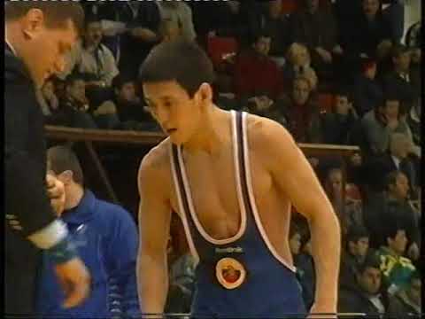 World Championship-2001 Sofia Bulgaria 54 kg Zuunbayan Tumendemberel (MGL)-Alexandr Kontoev (RUS)