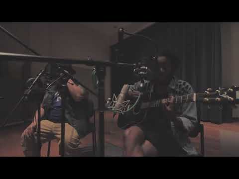 Gravity- Oboi Kong Ft IvyRootsMusic (Acoustic Version) Video