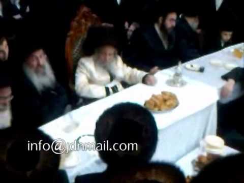 Sukkos at Nadvorna 5771