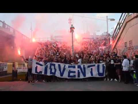 HC Ambri-Piotta Fans feiern mit Fans der Eisbären Berlin