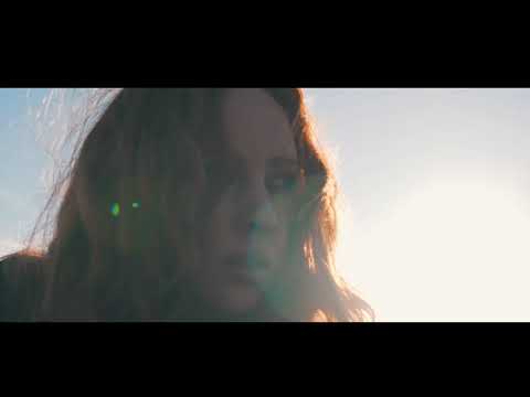 Lisa Lambe - Dust and Sand (Official Music Video)