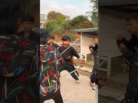 Will the Three Swordsman Dare to Fight Akbar Hasri?