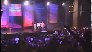 Snoop Dogg Disses The East Coast @ The 1995 Source Music Awards