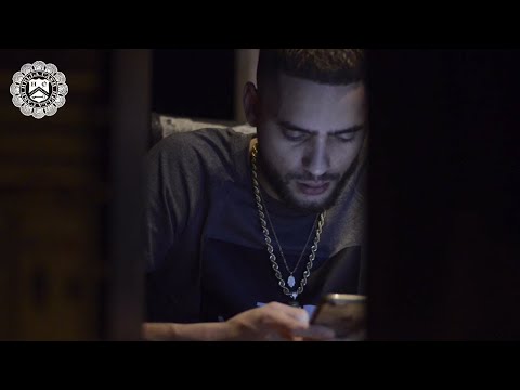 download lagu mp3 mp4 Hella Cash Gang Hoodie, download lagu Hella Cash Gang Hoodie gratis, unduh video klip Hella Cash Gang Hoodie