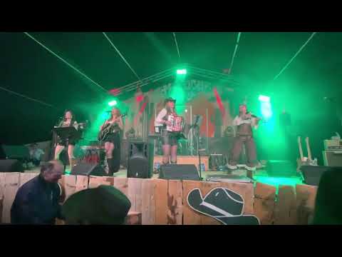 Western girls - Every Little Thing