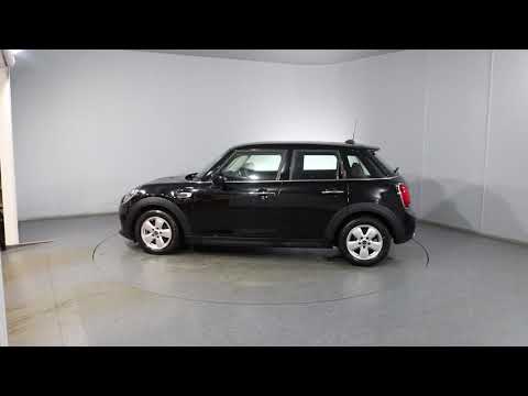 MINI HATCHBACK 1.5 Cooper Classic II 5dr Auto [Nav Pack]