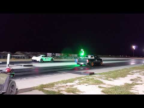 2020 mk5 supra vs 2jz Tacoma xrunner