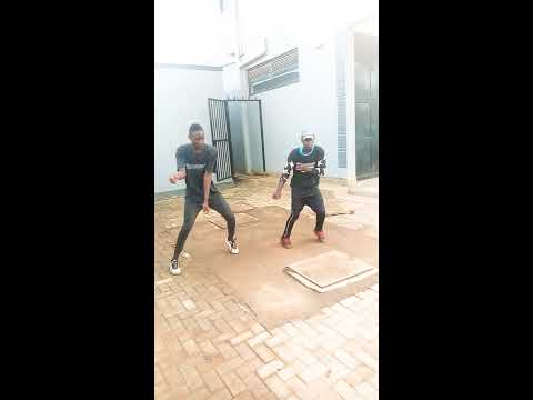 YAKA rmx by Karole Kasita # Performed by Eyezo & Brain we are Perword by African Delighters