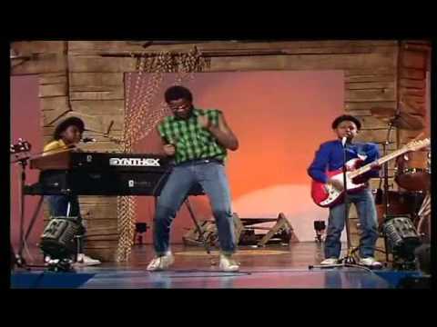 Musical Youth - Pass the Dutchy 1982