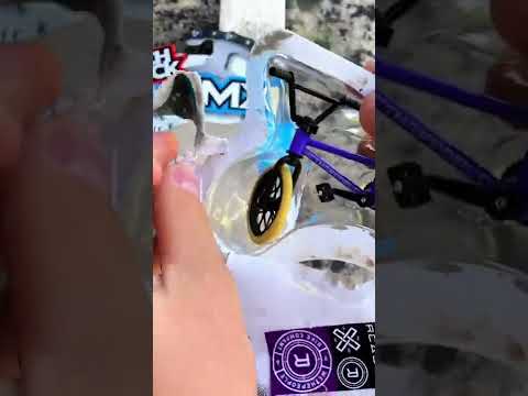 Spin Master TECH DECK Dviratis BMX video