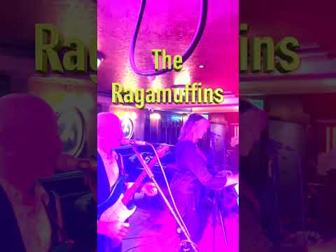 Beeswing The Ragamuffins, Derry - Bishops Jan 2023