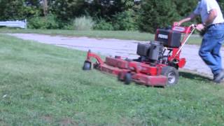 preview picture of video 'Mound City Auctions, commercial 48 inch mower sold at our auction'