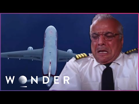 What Happened At The Crash Of The EgyptAir 990? | Mayday | Wonder
