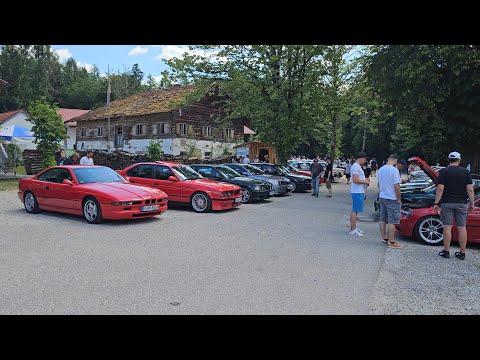 40 BMW M3 E30 und viele andere BMW/Alpina auf einem Platz. Zweites M3 E30 Treffen in Moosthenning