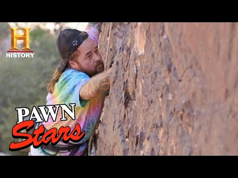 Pawn Stars: CHUM CLIMBS HIS WAY TO A SWEET DEAL (Season 17) | History