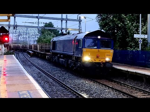 Ex DRS 66302 Passing Through Reading West 6O01