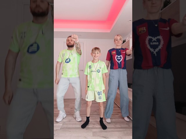 Vídeo relacionado con Green Turtle T-Shirts Camisetas de Tortuga Verde Divertido suéter Feo Regalo Resaca Reno Sudadera Grande Azul Marino