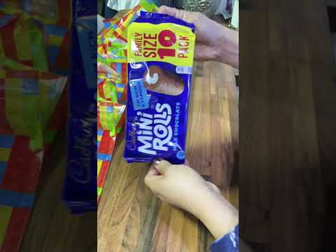🍫💙 Cadbury Mini Rolls Satisfying ASMR #sound #chocolate #food #snack #yummy #shorts #satisfying