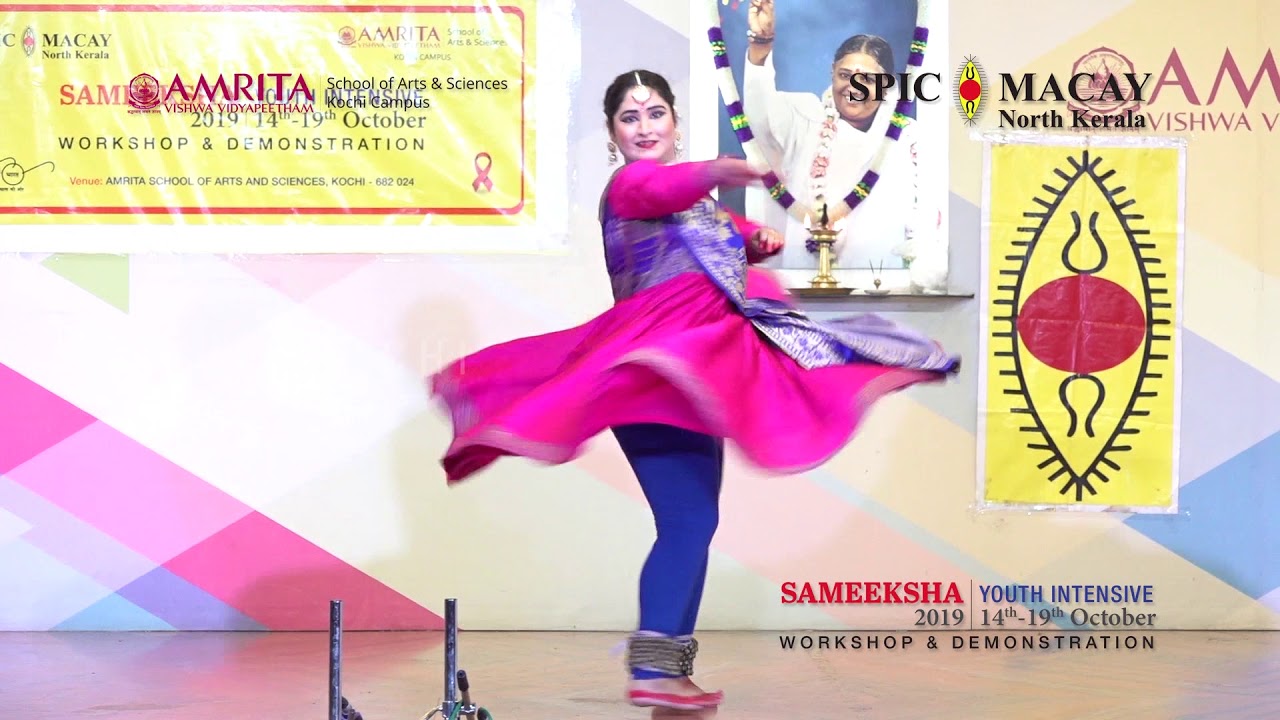 SPIC MACAY - Sameeksha 2019 - KATHAK Performance by Komal Khushwani