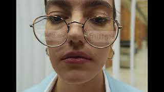 Anna esete a futárszolgálattal