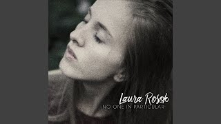 Kadr z teledysku Beautiful Love tekst piosenki Laura Rosok