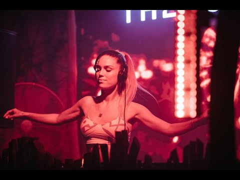 Thess Fischer @ Mrs Sippy Bali