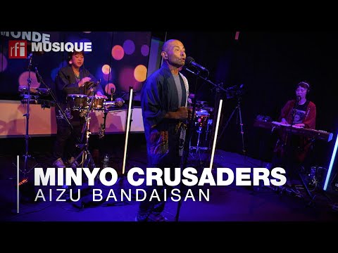 Minyo Crusaders interprète "Aizu Bandaisan".