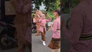 Download lagu sungguh cantik berhijab kakaku karnafal ctg #karnafal #cover #djremix #dj  #jogetkarnafal mp3