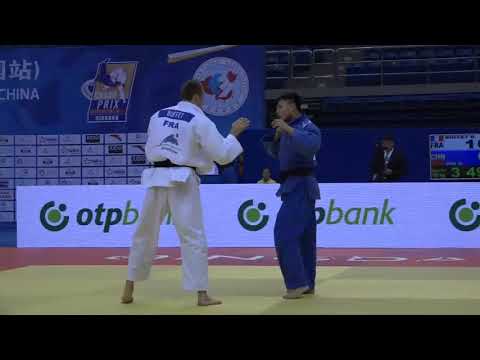 GP QINGDAO 2014 90 P1 BUFFET ROMAIN FRA SHI ZHONGXIN CHN 1
