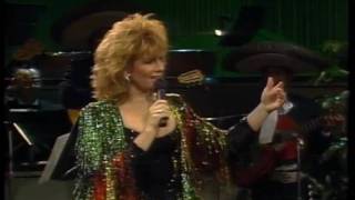 Vikki Carr Ni princesa ni esclava, Nomas ocho dias, Total (Duo con Ana Gabriel, Video)