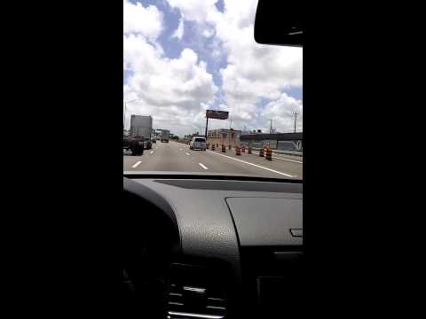 Volks Touareg TDi 2015 - Drive Safely