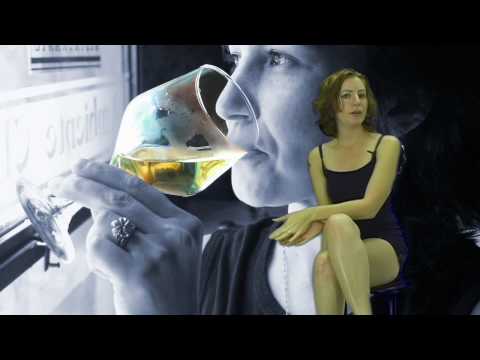 download lagu mp3 mp4 White Burgundy Wine Glass, download lagu White Burgundy Wine Glass gratis, unduh video klip White Burgundy Wine Glass