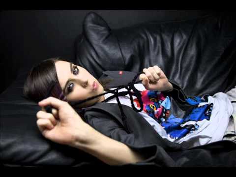 Lady Sovereign - Whispers