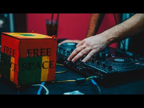 AGA-Yatagan - The Source - Georgia, Batumi - Free Space Cafe